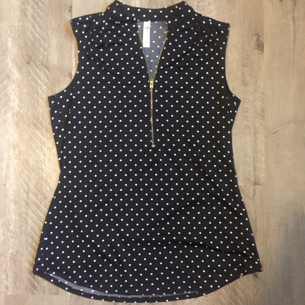 polka dot sleeveless shirt with a zipper